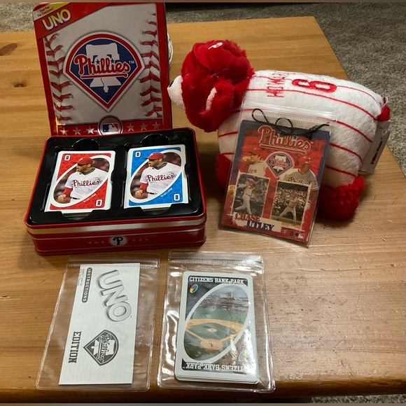 Fundex: Philadelphia Phillies on Uno cards mini pillow pet and 3 crocs charms. - Picture 2 of 12